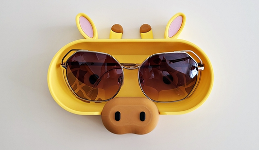 Brillenhalter im Giraffen Design – Eleganz mit langem Hals